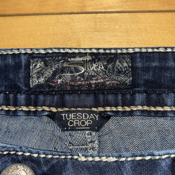 Silver Jeans Tuesday Crop Pants - Picture 4 of 10